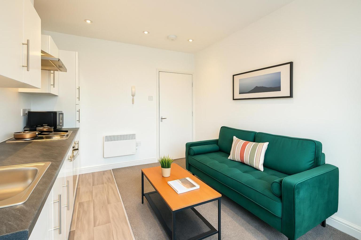 2 Bedroom Apartment Near City Centre, Uni & Parks! Cardiff Exterior photo